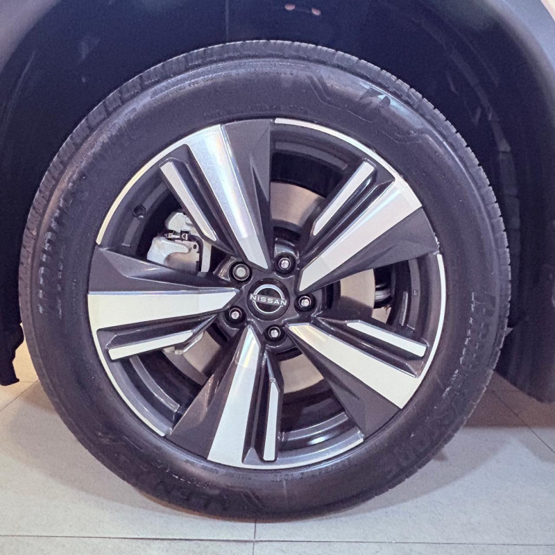 Nissan X-Trail  5 pts. Platinum e-Power, E-REV, TA, QCP, s. Bose, RA-19 2025